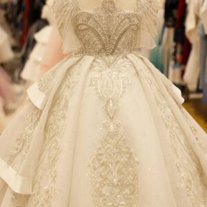 Dreamy Vow Luxury Arabic White Girl Quinceanera Dresses Beaded Pearls Dubai Princess Gown for Kids Birthday Wedding Party J095
