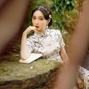 High Quality Young Real Silk Cheongsam Qipao Girl 2024 New Spring French Artistic Temperament Waist-Controlled Long Dress