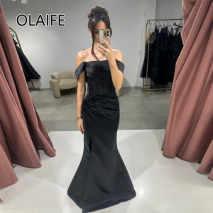 Customzied Simple Boat Collar Satin Pleated Evening Prom Dress Sexy Sheath Backless Lace up Court Side Slit Prom Gown with Lace