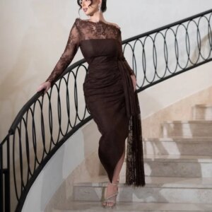 Customized Lace Off-the-shoulder Straight Prom Gowns Backless Tea-Length Evening Dresses Appliques Long Sleeve Party Dresses