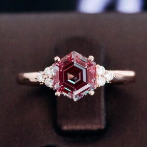 Provence 18K/14K/10K Solid Gold Hexagon Cut Lab Grown Alexandrite With DEF VVS Round Moissanites Ring For Woman Party Customized