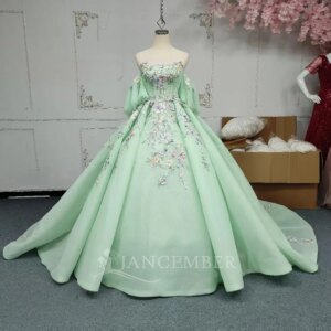 Luxury Ball Gown Quinceanera Dresses Customized Off the Shoulder Court Train Lacing up Draped vestidos de 15 años quinceañeras