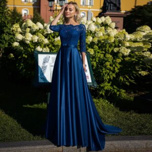 Royal Blue Mother Of The Bride Dresses A-line Half Sleeves Floor Length Satin Lace Long Groom Mother Dresses Wedding Customized
