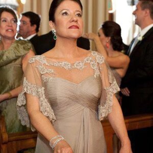 New Luxury Mother Of The Bride Dresses Cap Sleeve Long Sheer Neckline Lace Bead Banquet Mother Evening Prom Gowns Plus Size