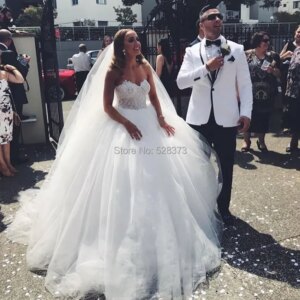 YNQNFS Puffy Tulle Floor Length Vintage Arabic Bridal Dress Gown Princess Wedding Party Dress IWD3