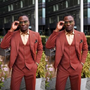 Classic Business Mens Pants Suit 3 Pieces Striped Groom Tuxedos Peaked Lapel Slim Fit Prom Party Blazer (Jacket+Vest+Pants)