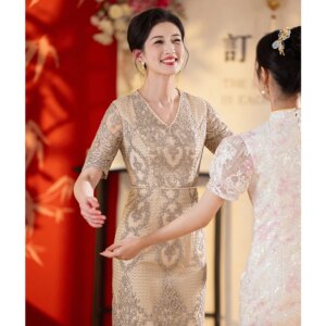 Champagne Lace Mother Of The Bride Dresses Elegant V-Neck Tea-Length Women Sheath Dresses For Wedding Party