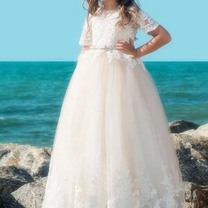 Flower Girl Dresses Shorrt Sleeves Lace Applique Tulle Kids Prom Floor Length Gowns For Weddings First Communion Dresses