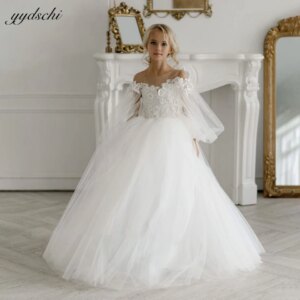 Lovely White Lace Appliques Puffy Sleeves Flower Girl Dresses For Wedding 2025 Princess Tulle Ball Gown First Communion Gowns