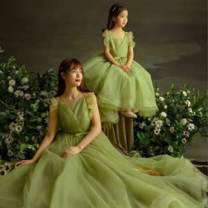 Girls’ dress parent-child shooting 2025 photo studio shooting flower girl wedding tutu skirt small host children’s dress