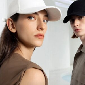 Elegant fashion waterproof baseball cap men and women to modify the face shape three-dimensional tailoring