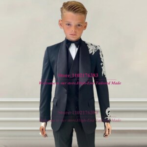 Luxury Boy Suits For Wedding Crystals Beaded Blazers Children Prom Party Tuxedo Kids Dresses Formal Party Occasion Customized