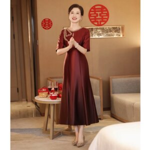 Wine Red Satin Mother Of The Bride Dresses With Handmade Beads Elegant Round Neck Ankle-Length Long Women Dresses For Wedding