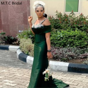 2025 New African Bridesmaid Dresses Dark Green Spaghetti Straps Mermaid White Appliques Satin Maids Of Honor Gowns Dropshipping