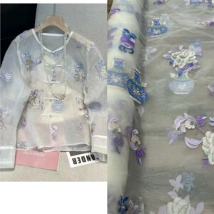 A new Chinese-style silk organza embroidered fabric elegant coat set made of pure