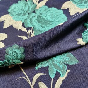 Fashionable three-dimensional rose jacquard large swing dress fabric windbreaker evening brocade fashion