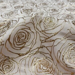 The new gold thread jacquard rose fabric dress is a performance made of brocade with three-dimensional