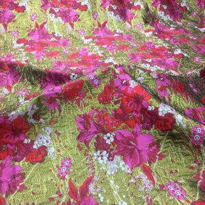 Luxurious gold silk jacquard windbreaker fabric autumn and winter cotton-padded New Year greeting dress brocade for clothing