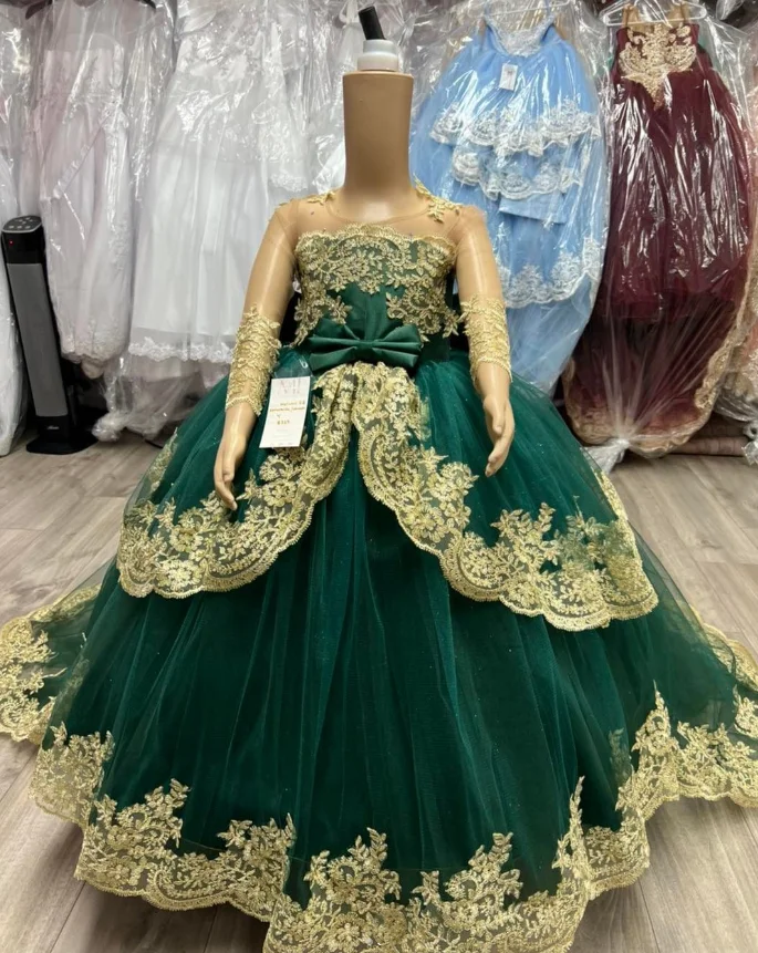 Customized  Mini Quinceanera Dresses Mexican Prom Little Princess Flower Girl Gowns Delicate Sequins Appliques With Bows
