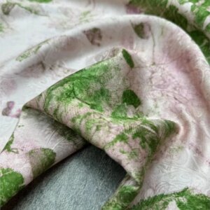 New product 19 momme silk jacquard leaf expansion 114CM pair Chinese-style shirt dress cheongsam fabric