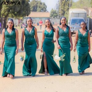 Graceful Beaded Lace Mermaid Green 2025 Bridesmaids Dresses V Neck Floor Length Satin Wedding Guest Gowns Customized