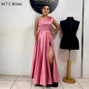 Lovely Pink Long 2025 Bridesmaid Dresses A Line One Shoulder High Split High Quality Satin Maids Of Honor Gowns Custom Made