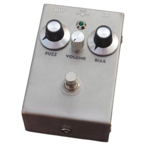 Silicon tube exchangeable germanium electric guitar effect device