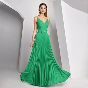 A Line Wedding Guest Dress Green Spaghetti Straps Formal Gowns for Women 2024 V Neck Trumpet Evening Dress