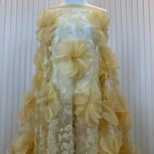 African Luxury 3D Flower Lace Fabric Beaded Lace 2025 High Quality Nigeria Sequins Lace Fabrics for Wedding Evening Dress Sewing