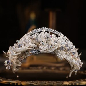 High-Grade Beaded Flower Crown Bridal Wedding Headdress White Yarn Elegant Hair Accessories Headband Wedding Crown Accessories