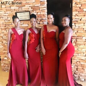 Custom Made 2025 Long Burgundy Bridesmaid Dresses For Black Girls One Shoulder Mermaid Appliques Satin Wedding Guest Gowns Cheap