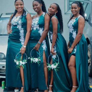 Customized Green Mermaid Long Bridesmaid Dresses White Lace Satin Side Split 2025 New African Maids Of Honor Gowns Dropshipping