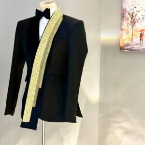 New Design Bespoke Wedding Suits for Man 2 Pieces Jacket Pants Beading Crystal Formal Business Evening Party Wear Customized