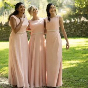Pearl Pink Bridesmaid Dresses Scoop Neck A-Line Long Chiffon Pleated Maid of Honor Gowns Backless Wedding Party Guest Gown