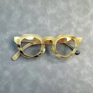 Eyeglass Frames Rivets Vintage Unique Retro Handmade Honey Black Horn Reading Men’s Glasses Frames Optical Lenses Eyeglasses