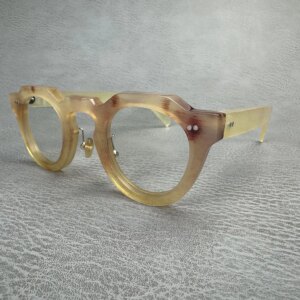 Eyeglass Frames Unique Polygon Rivets Vintage Retro Optical Myopia Eyeglasses Handmade Honey Horn Prescription Man Glasses Frame
