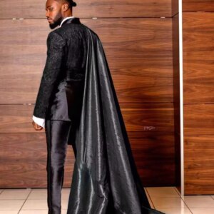 Halloween Black Men Suit Cross Skull Beetle Applique Shawl Lapel Groom Wear Party Tuxedo 3 Pcs (Jacket+Pant+Cape) Custom Made