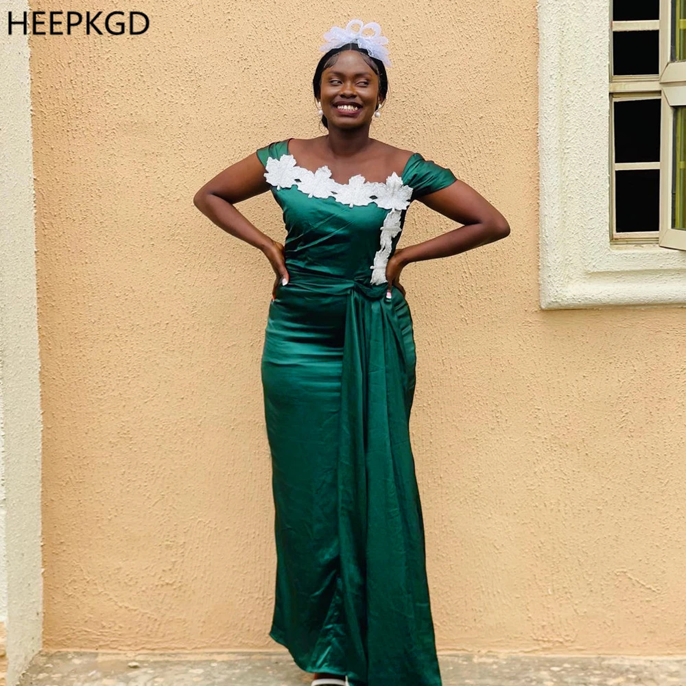 Dark Green 2025 African Bridesmaids Dresses Off The Shoulder Floor Length White Lace Satin Maids Of Honor Gowns Dropshipping