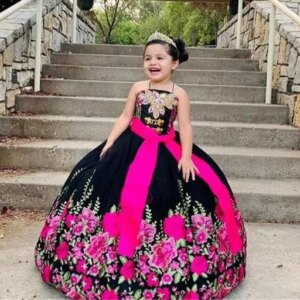 Black Mexican Kids Mini Quinceanera Dresses Ball Gown Appliques Flower Girl Dresses For Weddings Pageant Dresses Customized