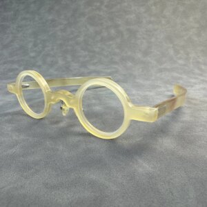 Eyeglass Frames Unique Small Round Vintage Retro Handmade Honey Horn Prescription Man Glasses Frames Optical Lenses Eyeglasses