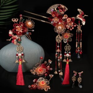 New Simple Red Xiuhe Headdress Ancient Style Dangling Ornament Tassel Hairpin Wedding Jewelry and Hair Clasp