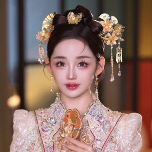 New Chinese Style Xiuhe Clothing Headdress Light Ornament 2023 New Tassel Pair of Hair Stick Suit Wedding Accessories