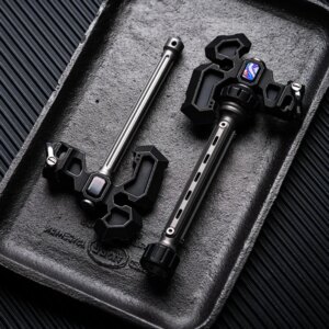 EDC Finger Gyroscope Axe Finger Gyroscope Metal Decompression Toy Adult Leisure Entertainment Personality Trend Desk Toy