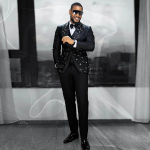 Bespoke Modern Wedding Suits for Man 2Pcs Blazer Pants Crystal Beaded Sequins Jacquard Fabrics Formal Business Office Customized