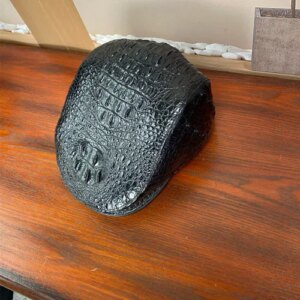 Crocodile Leather Men’s Hat For Winter Warmth And Cold Resistance Men’s Peaked Cap Genuine Leather Beret Spring And Autumn 45