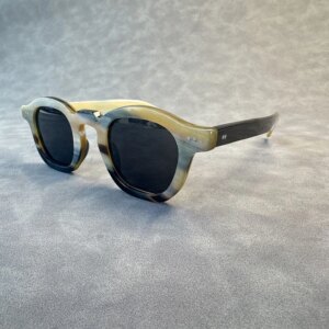 Man Sunglasses Women Square Rivets Square Vintage Handmade Black White Horn Men Sunglass Fashion Antique Glasses Eyeglasses