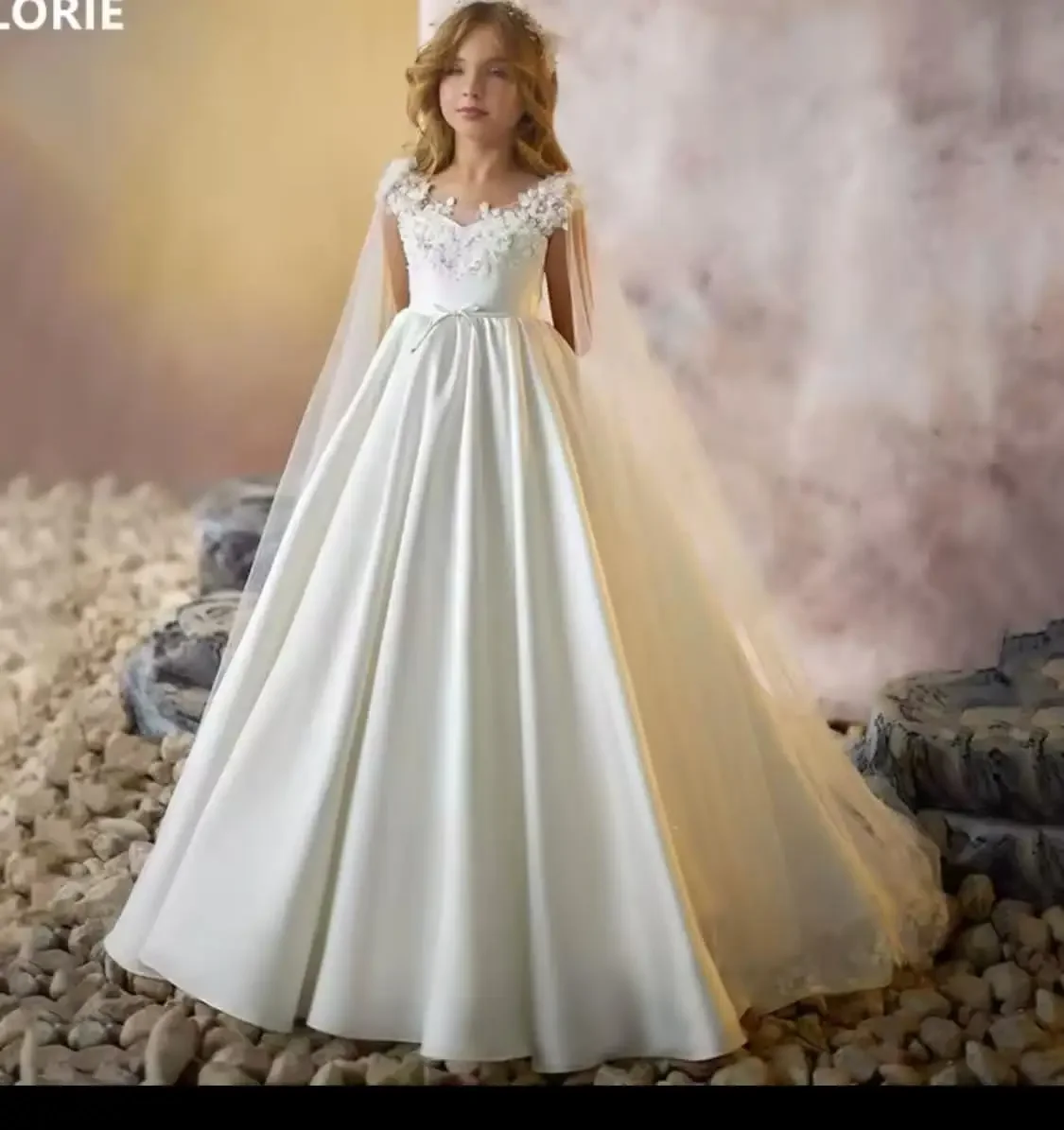 Customized O-Neck Portrait Lace Cape Satin  Applique Beads Button Princess Dress  Flower Girl Dresses