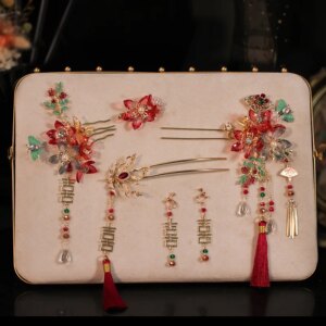 New Chinese Bridal Headdress Red Xiuhe Hair Accessories Suit and Gown Cheongsam Hanfu Accessories Tassel Buyao