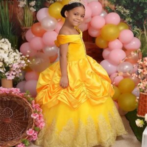 Princess Yellow Flower Girls Dresses 2025 Ruffles First Communion Tiered Skirts Girls Pageant Dress Appliques Lace Birthday
