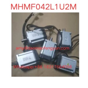 Second-hand  MHMF042L1U2M   400W servo motor tested  ok  fast  shipping